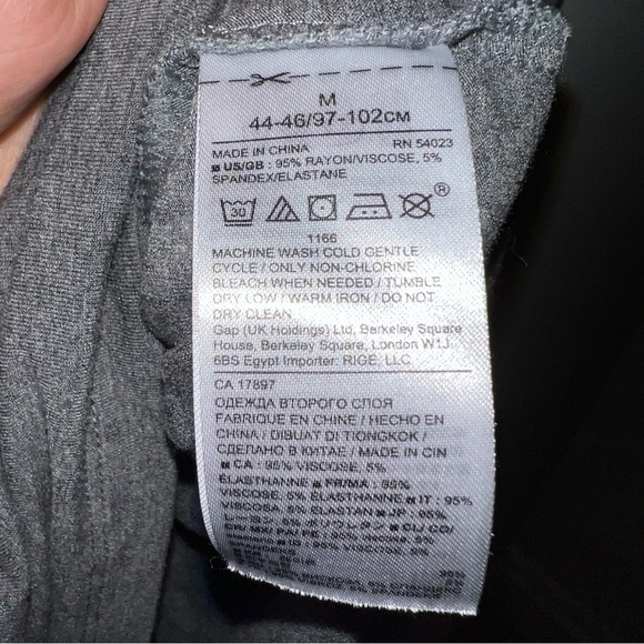 𝅺BANANA Republic Long Sleeve In Grey Size M - Picture 4 of 4